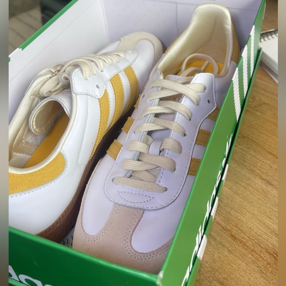 adidas Samba Sporty & Rich White Bold Gold ( Mens 9.5 Womens 10.5/11) - Picture 9 of 9